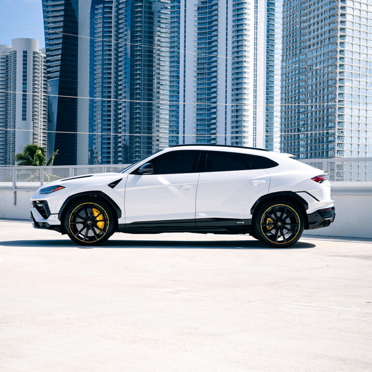 Lamborghini Urus S Blue - Image 15